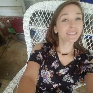 Meet your Posher, Alyson